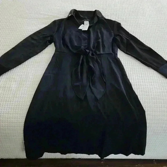 BANANA REPUBLIC SATIN TIE-FRONT MIDI SHIRTDRESS - Picture 6 of 10